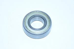 Koyo 6205ZZ 25x52x15mm kosketuksettomat metallitiivisteet, yksirivinen syväurakuulalaakeri *uusi*