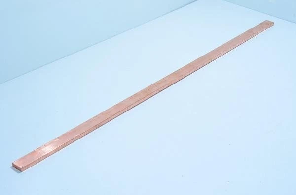 Cu 30x10mm 300mm² kuparinen virtakisko pituus 1040mm