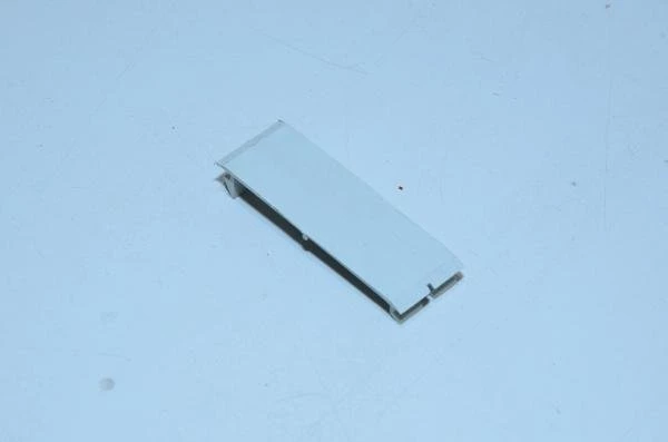 Moduulipaikan peitelevy, 1x moduulille
