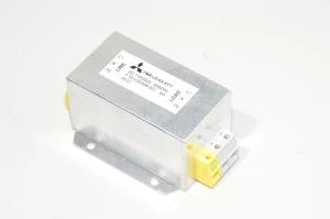 Mitsubishi / Rasmi FMR-J2-6A-EF1 yksivaiheinen RFI / EMI suodin 6A 110/250Vac
