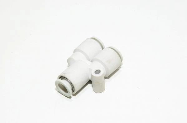 SMC KQ2U08-00 8mm Y-liitin / Y-haara / Y-sovitin pikaliitin samoille putkihalkaisijoille