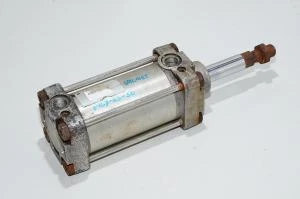 Valmet PICY-0963-50 kaksitoiminen ISO 6431 vakiosylinteri