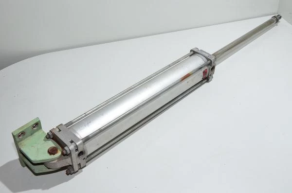 Pimatic CR 80-420 double-acting ISO 6431 standard cylinder + Rear trunion mount