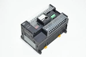 Omron CP1H-X40DT-D ohjelmoitava logistiikka ohjain *uusi*