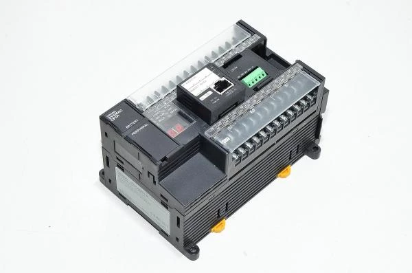 Omron CP1H-X40DT-D ohjelmoitava logistiikka ohjain *uusi*