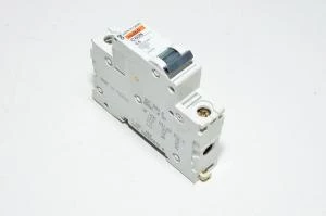 6A 1-vaihe C-tyypin automaattisulake / johdonsuojakatkaisija Merlin Gerin multi9 C60N C6 230VAC / 400VAC