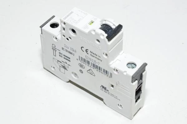 25A 1-vaihe C-tyypin automaattisulake / johdonsuojakatkaisija Siemens 5SY61 C25 230VAC / 400VAC, musta vipu