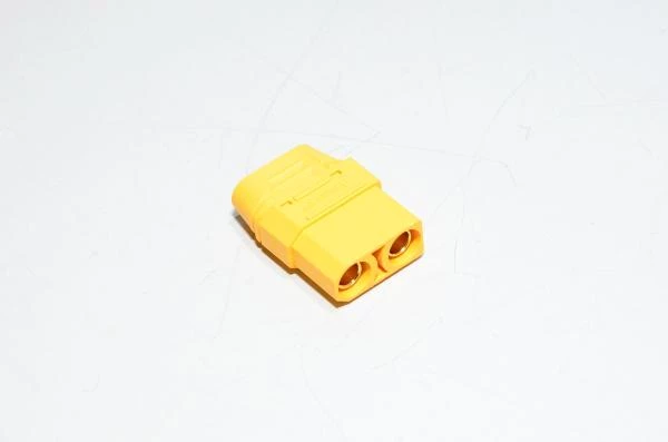 Amass XT90-F3 keltainen 2pin naaras virtaliitin kuorella, 500VDC, 40/90A *uusi*