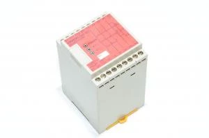 Omron G9S-301 safety relay 24VAC / 24VDC 240V 5A 3x NO 1X NC