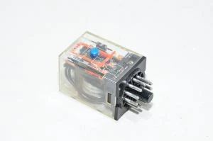 Omron MK3P5-S 11-pin Sub-Magnal B11A pyöreäkantainen moninaparele rele 250VAC/28VDC, 3PDT 
