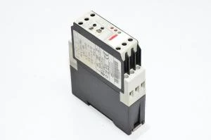 Telemecanique RE4PP13BU 09967 aikaviiverele, 4A 250VAC kärjet
