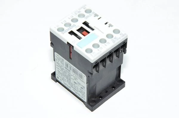Siemens 3RT1016-1AB02 22A / 690Vac 24Vdc 3x NO + 1x NC contactor