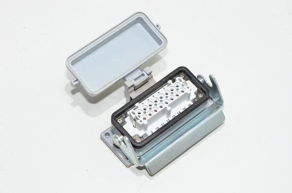 Walther B16 710116 16A uros virtaliitin kotelolla B16 1771613