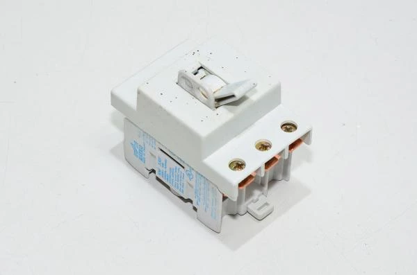 KATKO KUE 340 3P main switch 40A