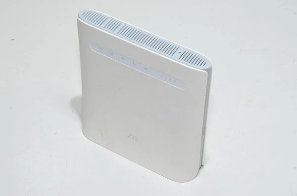 ZTE MF286 4G Wi-Fi reititin