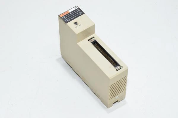 Omron Sysmac C200H-ID216 high density input module with 32x sinking 24VDC inputs