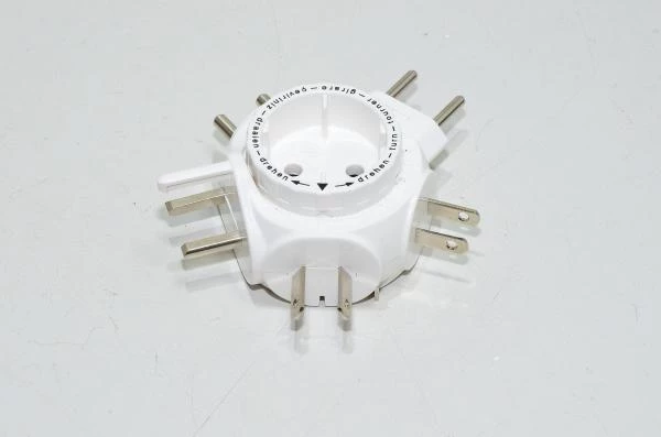Travelling adapter 15A 250VAC with 5x different plugs