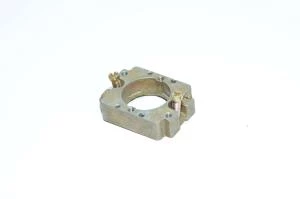 Telemecanique XB2-B sarjan ZB2-BZ009 kosketinelementti / valoelementti pidike 22mm kytkimille / merkkivaloille *uusi*