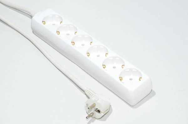 Schuko extension calbe 1,4m with 6 outlet grounded power strip *new*