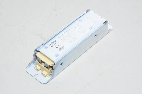 Helvar L36A-T 230 vähähäviöinen ja vähä-ääninen magneettinen kuristin 2x 18W tai 1x 36W loisteputkelle