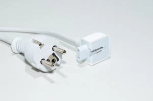 Apple ankanpää Volex APC70 virtalähteen liitinadaptorikaapeli Applen MagSafe virtalähteisiin 1,7m *uusi*