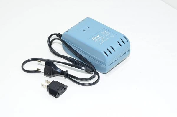 M100G voltage converter from 110V-240VAC to 100VAC 100W
