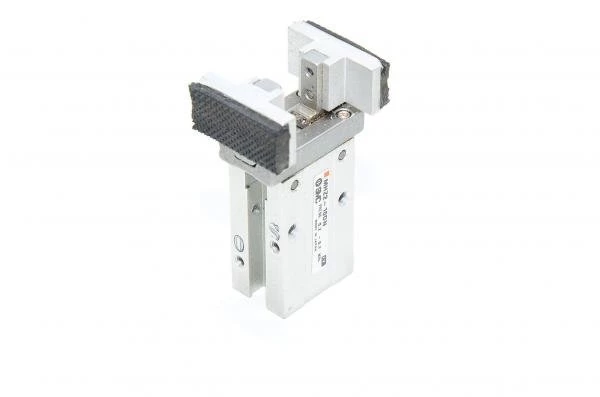 SMC MHZ2-10DN standard type double acting 2-finger linear air gripper with narrow grip + grippers with rubber pads