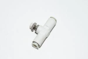 SMC AS2051F-08 suora yksisuuntainen rajoitin / nopeuden säädin jossa 8mm pikaliittimet letkulle
