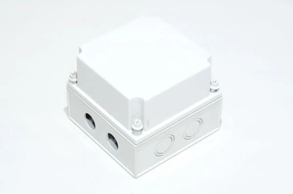 Laitekotelo 125x125x100 valkoinen polykarbonaattimuovia (PC)