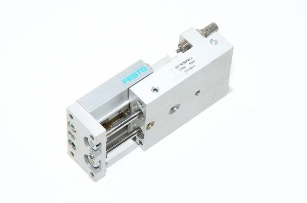 Festo SLT-10-30-P-A-CC kaksimäntäinen miniluistiyksikkö lineaarijohteella