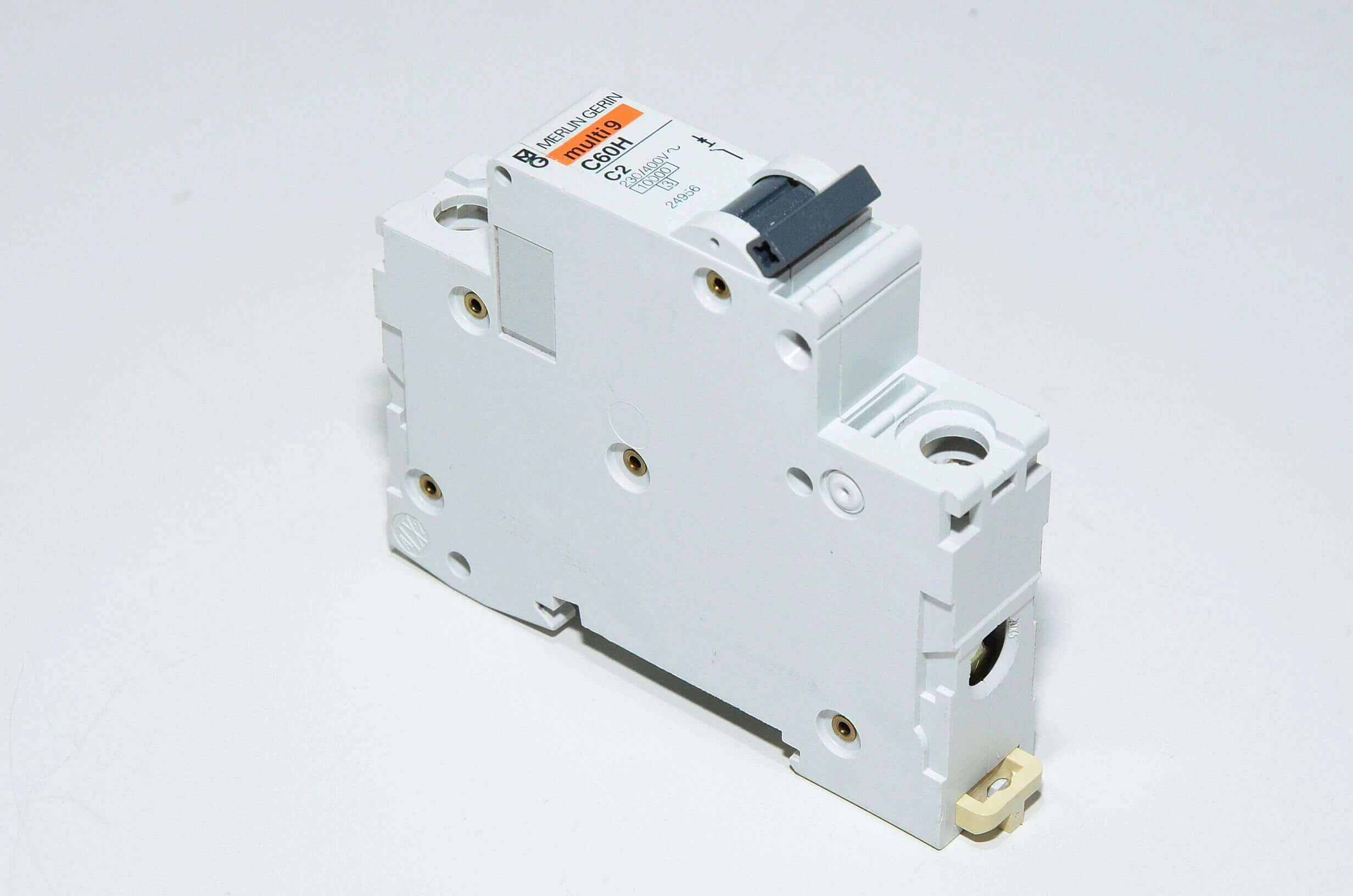 INTERRUTTORE MAGNETOTERMICO MERLIN Gerin Multi 9 C60N C16 EUR 20,92 - IT INTERRUTTORE MAGNETOTERMICO MERLIN Gerin Multi 9 C60N C16 EUR 20,92 - IT