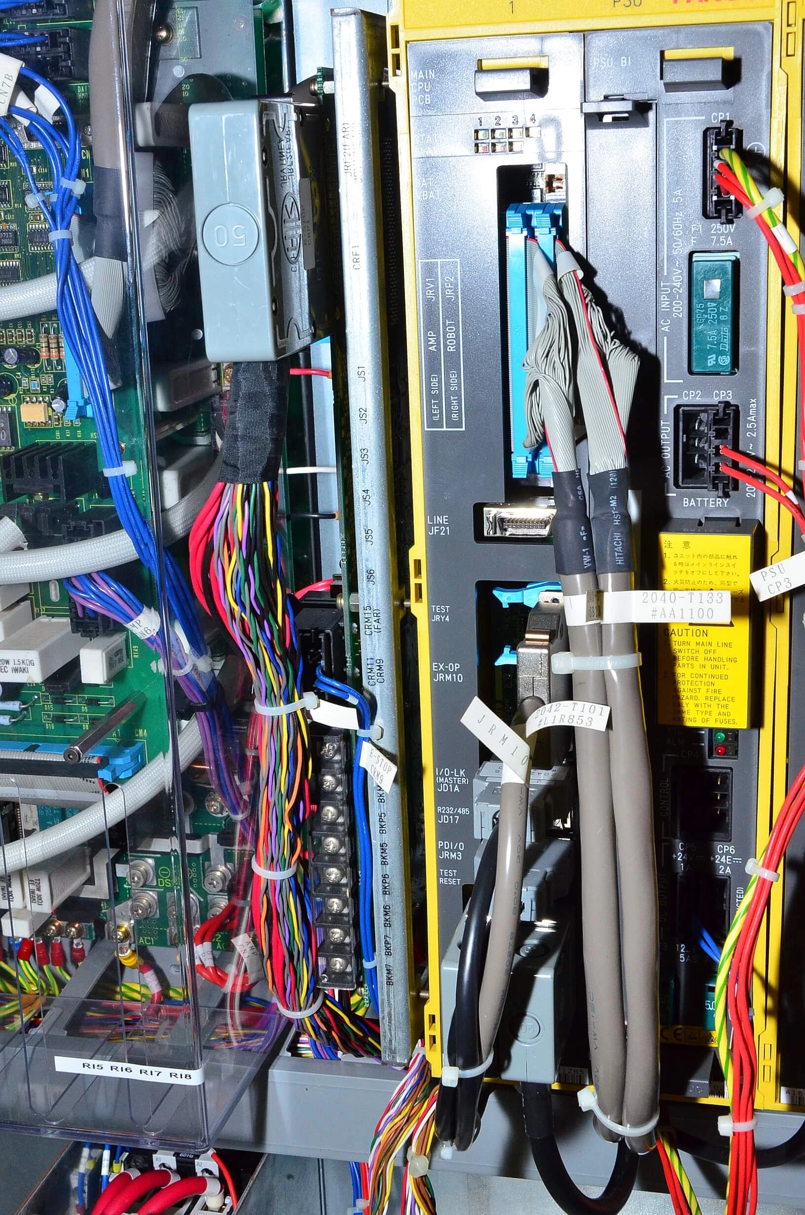 Fanuc system R-J2 A05B-2371-B007 robot controller cabinet for