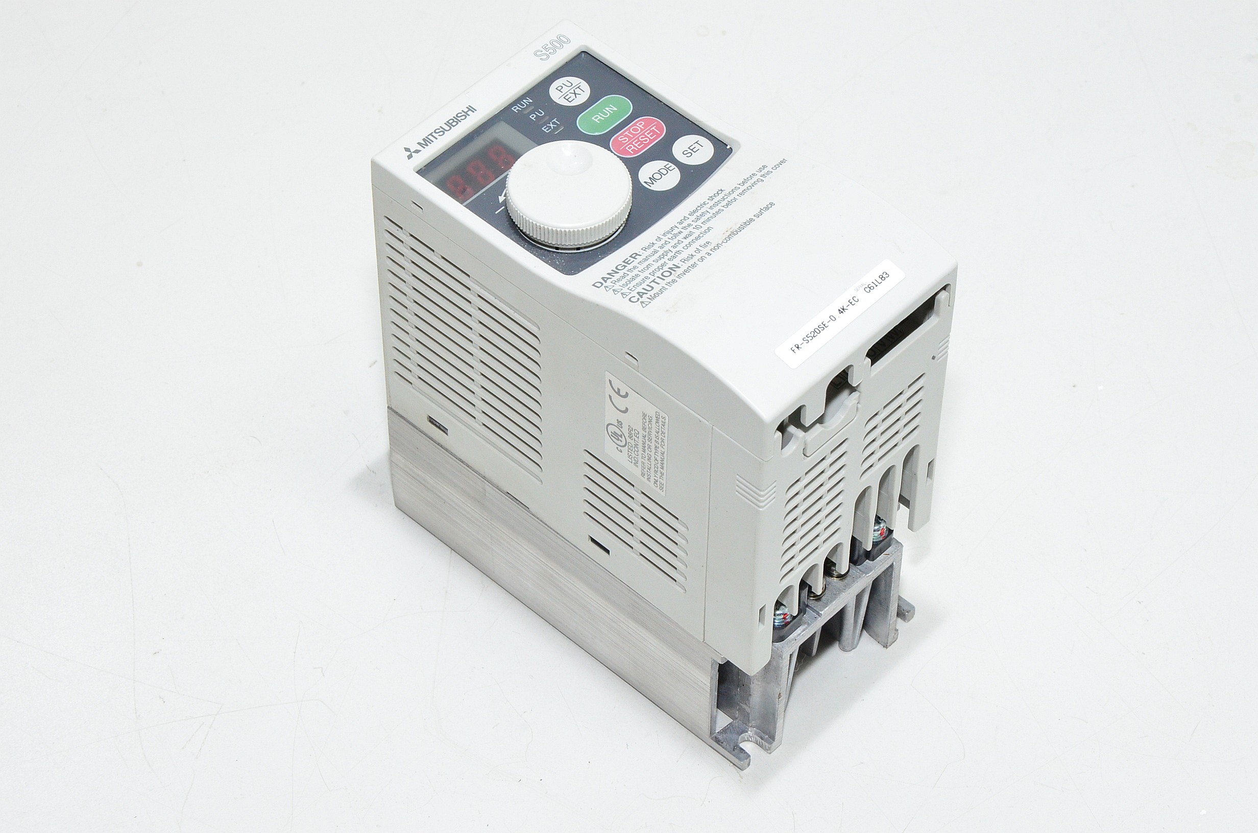 三菱シーケンサ MELSEC インバータ FR S520 0.2K(電材、配電用品 