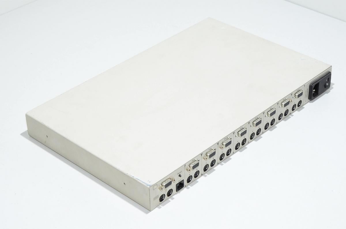 Kvm 8 port. Kvm 8 портов.