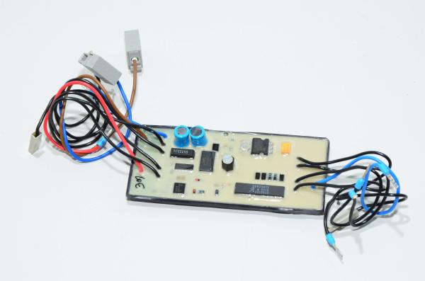 IFM AC2708 AS-i aktiivinen  I/O moduuli jossa 4x syöttävää transistörilähtöä 24VDC 50mA ja 4x maadoittavaa 24VDC sisääntulolla Klöckner-Möller asennuskoteloon RMQ-Titan: I3M, I4M, I6M