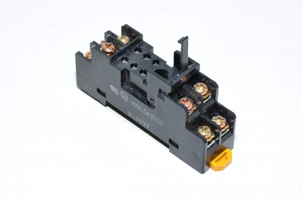 Omron P2RF-08 relay socket DIN rail rail mount for G2R / G3R relays and SSR modules