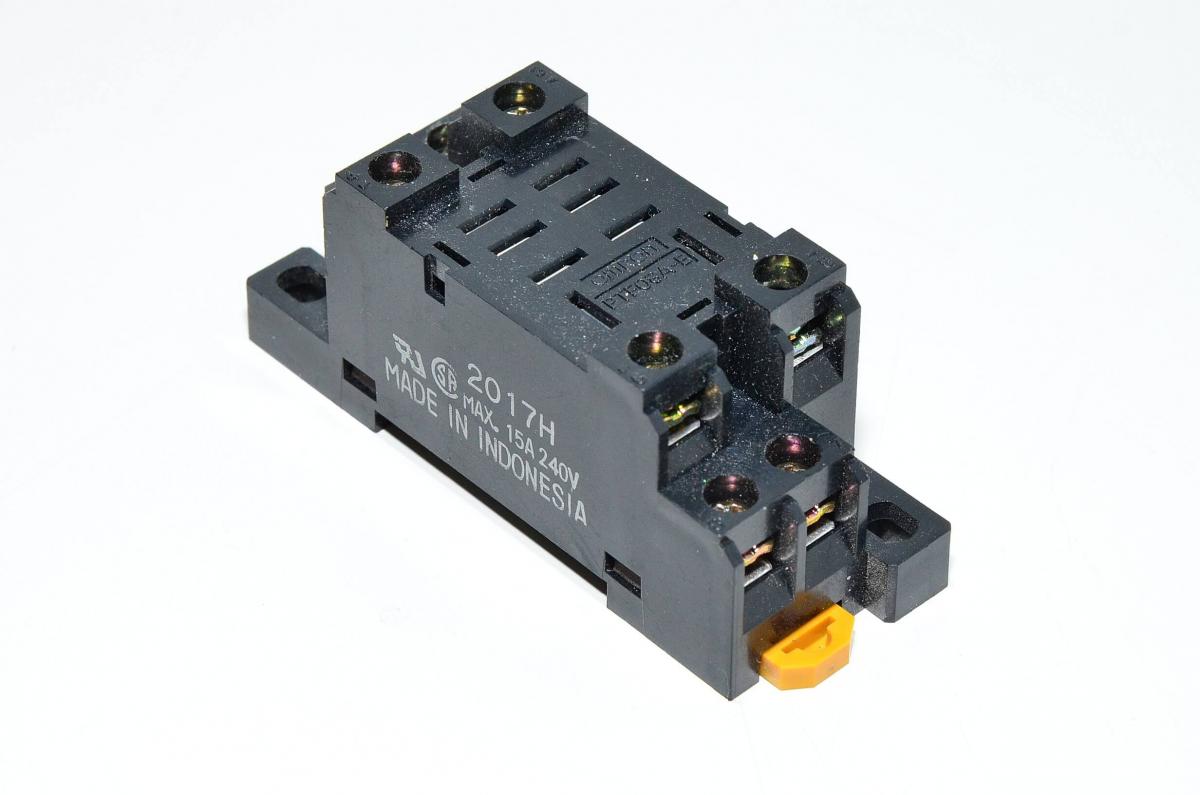 Omron PTF08-E relay socket DIN rail rail mount for LY series relays