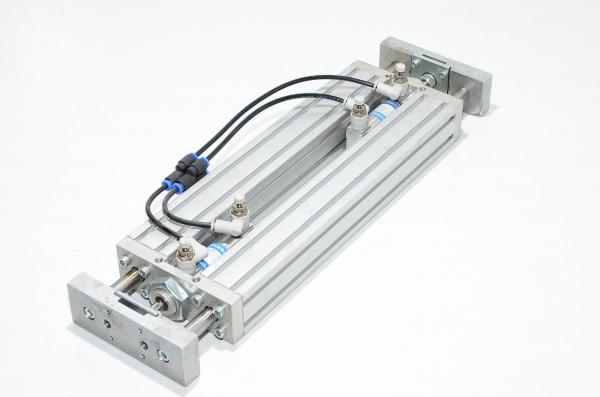 Festo DSNU-20-10P-A 19207 kaksitoiminen paineilmasylinteri  ISO 6432, 2kpl+ ohjurikokoonpano 2