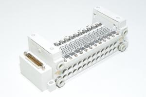 SMC VV5Q11-12FU0-Q F-kit D-sub top, 12x venttiiliasemapaikkaa, VQ1000 sarjan magneettiventtiiliryhmän runkoyksikkö