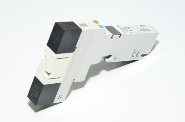 SMC VQ1400N-5-Q 5/3 -24VDC solenoid valve unit with metal seal and 3 postions (exhaust center position) for VQ1000 series magnetic valve manifold