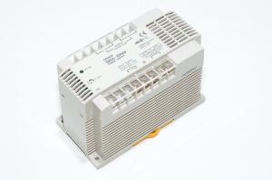 Omron S82K-10024 (ei alijännitehälytyksiä) SMPS virtalähde yksikkö, sisään 100-120VAC / 200-240VAC ulos 24VDC 4.2A 100W
