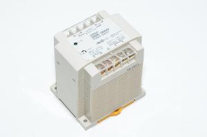 Omron S82K-05024 (ei alijännitehälytystä) SMPS virtalähde yksikkö, sisään 100-120VAC / 200-240VAC ulos 24VDC 2.1A 50W