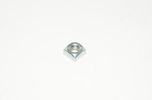 M8 neliömutteri T-uraan 13x13x6.3mm