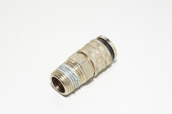 Würth 2000 1/2FC naaraspikaliitin jossa R1/2" uroskierteet, Eurostandardi 7.6/7.4/7.2mm