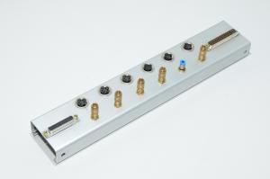 Aluminium connector panel with 1x 25pin female D-, 1x 37pin male D-, 6x 5pin 240° threaded DIN- and 5x Festo KD-M5 quick connector + 1x QSM-M5-4-I