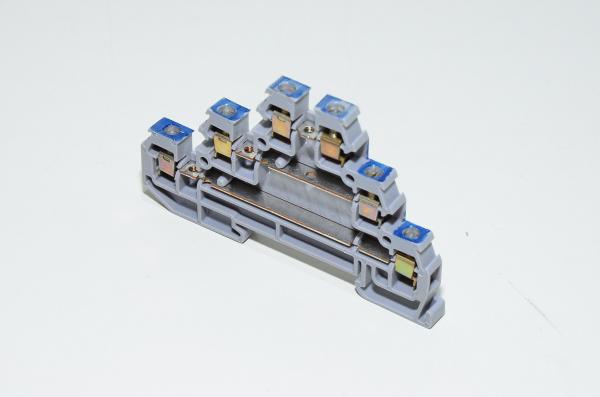 Entrelec D2,5/6.D 1SNA 115 542 R1200 2.5mm² 380V 22A harmaa kolmikerrosläpimenoriviliitin ruuvikiinnityksellä, maalattu siniseksi