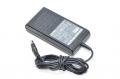 15VDC 5A 75W ulostulo, 100-240VAC sisääntulo Toshiba PA3083U-1ACA hakkurivirtalähde, 6,5x3mm DC plugi