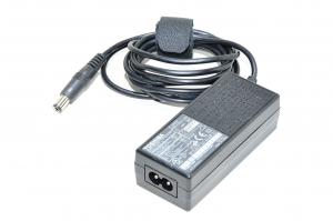 15VDC 3A 45W output, 100-240VAC input Toshiba PA3241U-1ACA switching mode power supply, 6,5x3mm DC plug