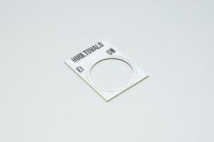 Merkkikilpi, valkokeltainen, 30x40mm suorakulmainen, 22mm kytkimelle / merkkilampuille "HUOLTOVALO EI ON"