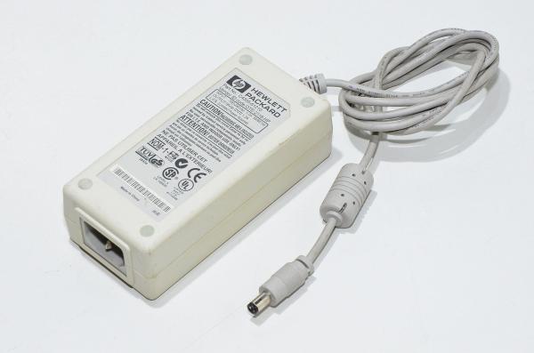 16VDC 1,3A 20W output, 100-240VAC 1A input HP C4395-61210 switching mode power supply, 5,5x2,1mm DC plug